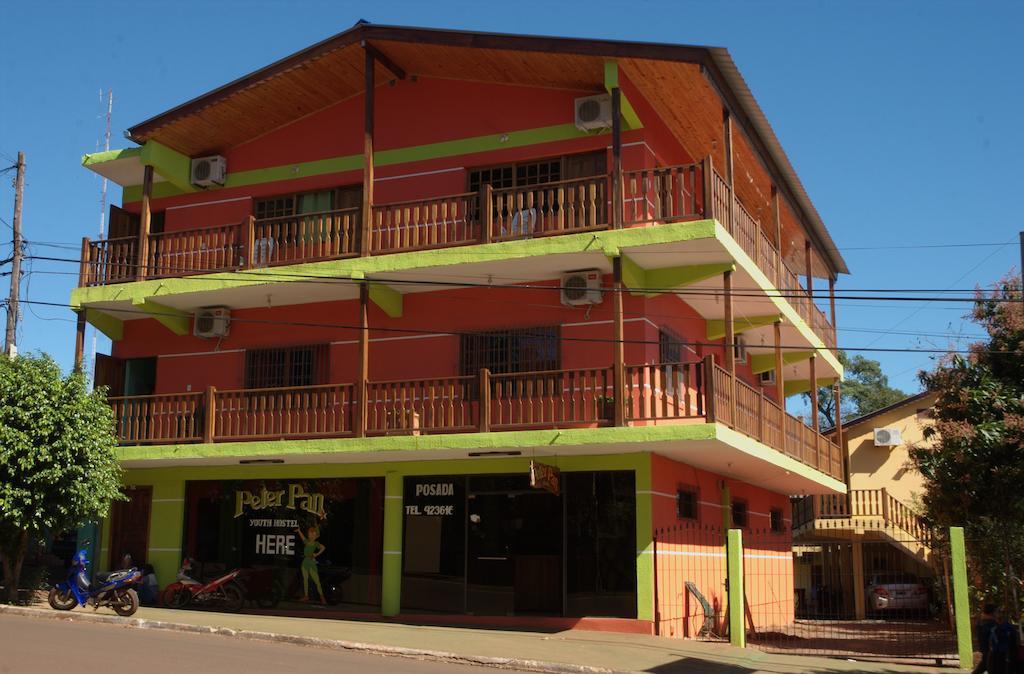 Hostel Peter Pan Puerto Iguazu Exterior photo